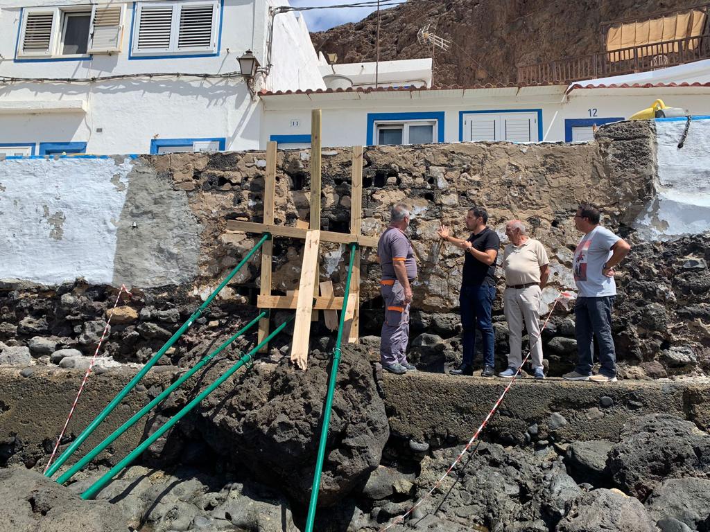 Obras del socavón del paseo marítimo de Tufia en Telde / CanariasNoticias.es 