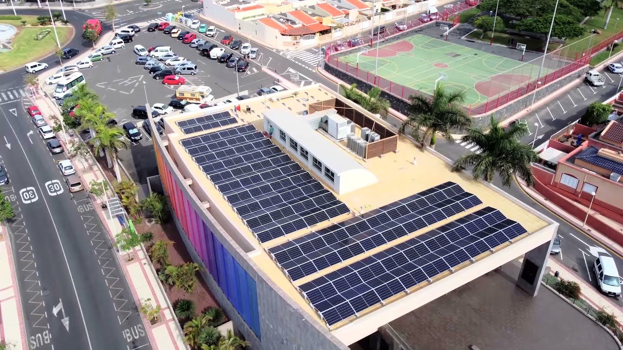 Instalación fotovoltaica en la Escuela de Música de Adeje / CanariasNoticias.es Instalación fotovoltaica en la Escuela de Música de Adeje / CanariasNoticias.es