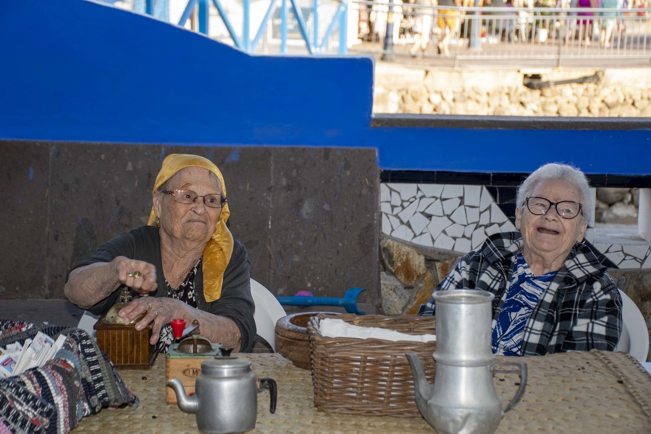 Viaje a las costumbre y labores de antaño con los mayores de Playa de Mogán