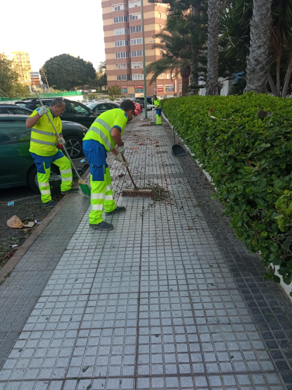 Servicios municipales de emergencias y limpieza de Las Palmas de Gran Canaria/ canariasnoticias.es