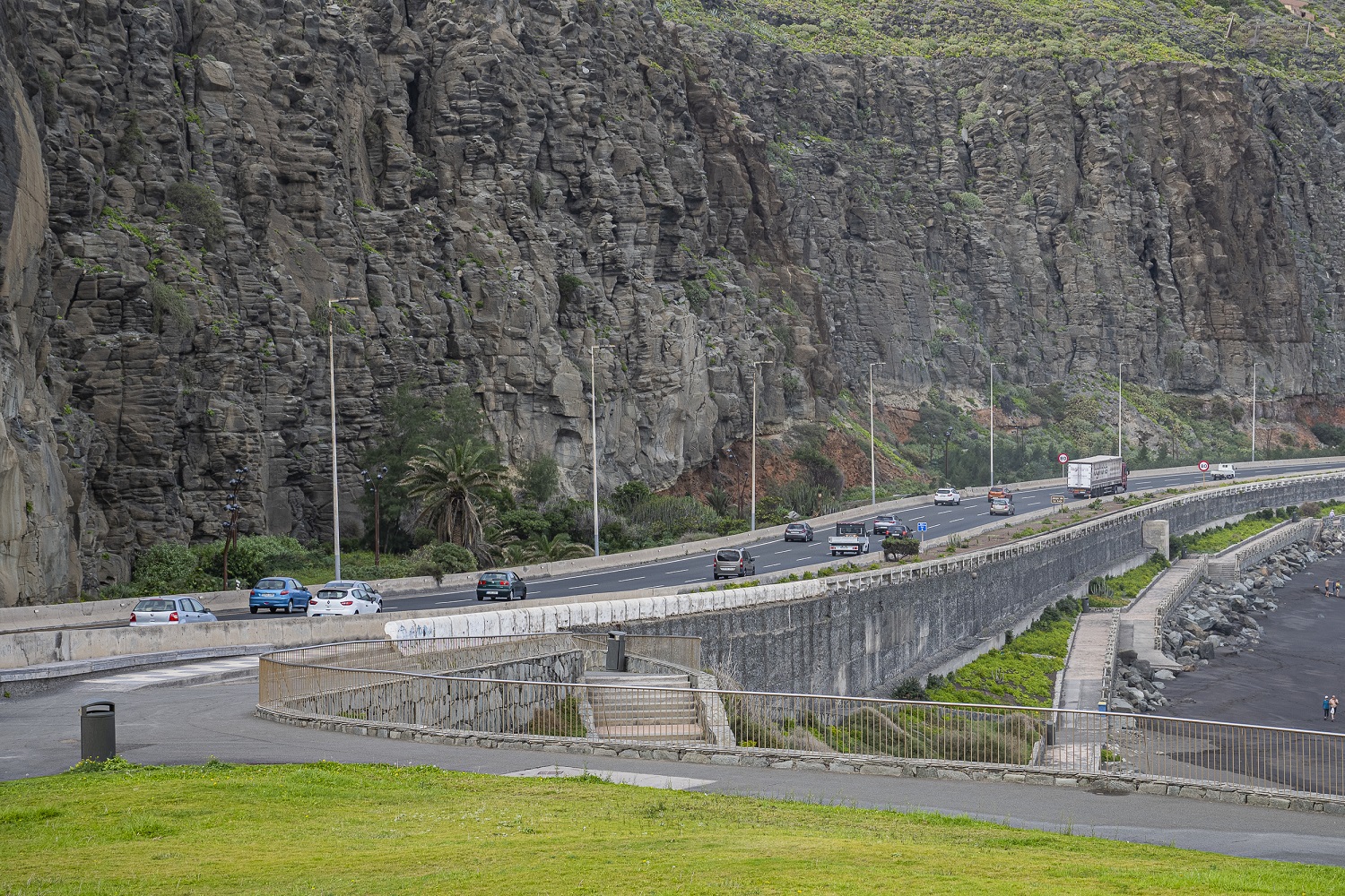 Jardín en la zona de La Laja en Las Palmas de Gran Canaria / CanariasNoticias.es