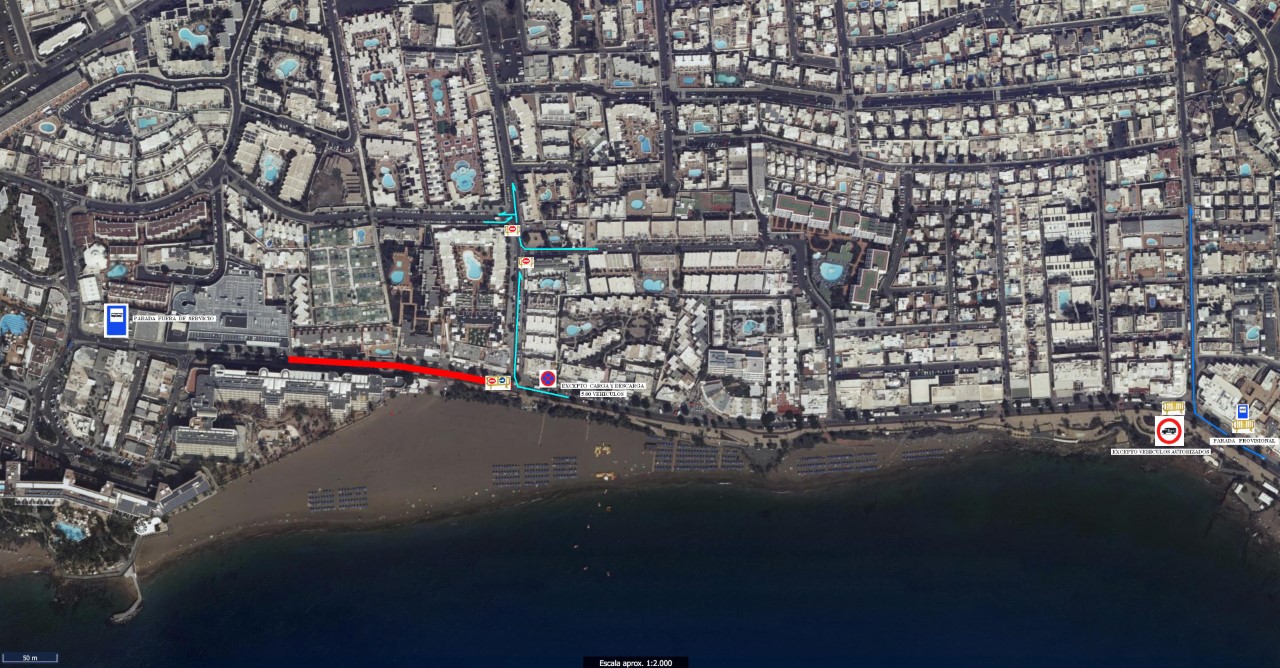 Corte de tráfico en la Avda de las Playas de Puerto del Carmen / CanariasNoticias.es