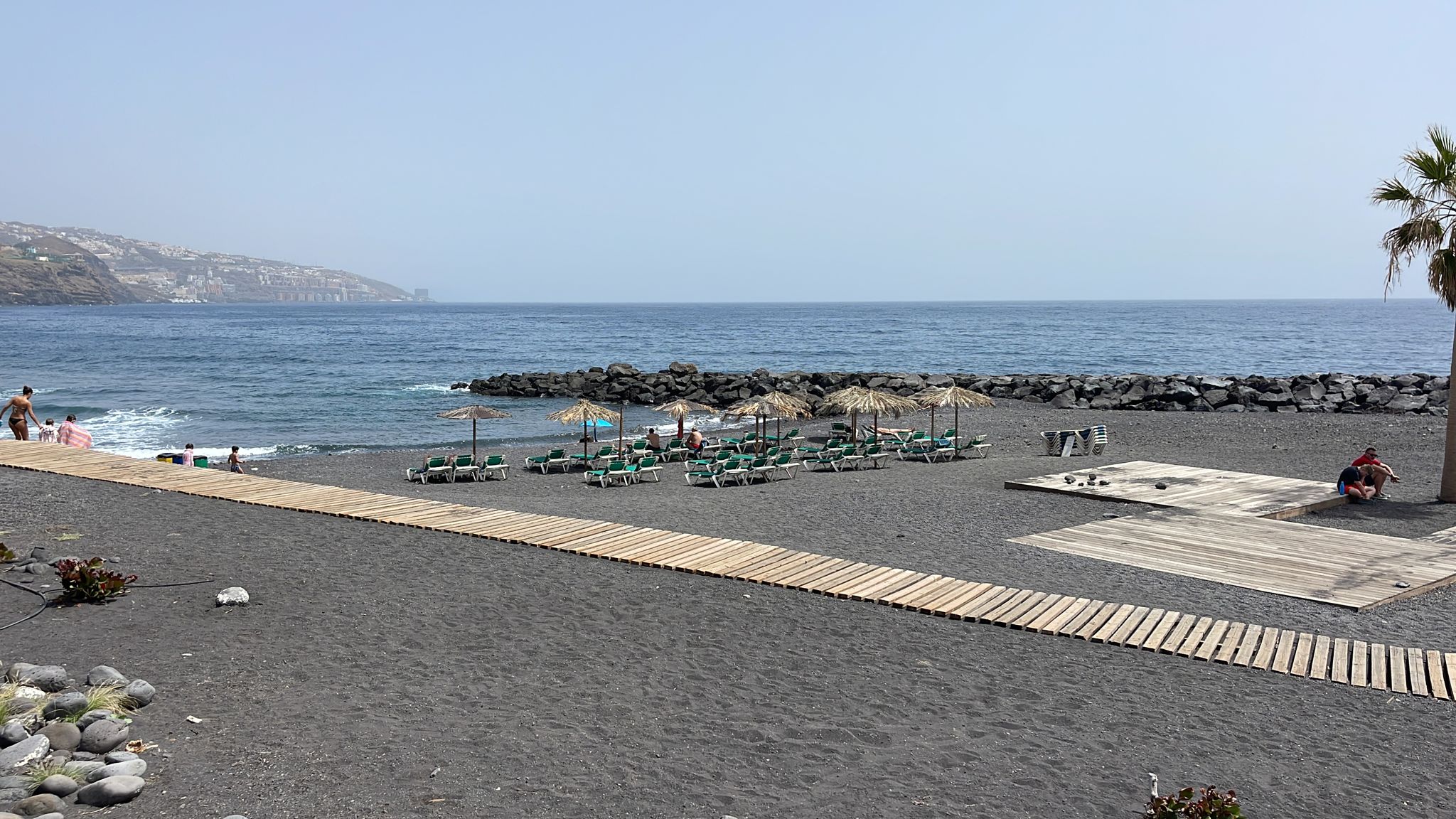 Playa Punta Larga en Candelaria / CanariasNoticias.es 
