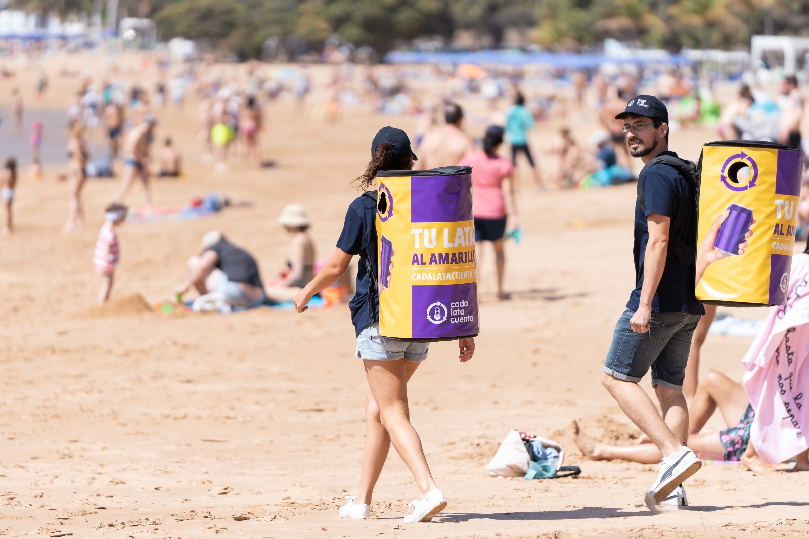 "Cada lata cuenta" en playas de Santa Cruz / CanariasNoticias.es