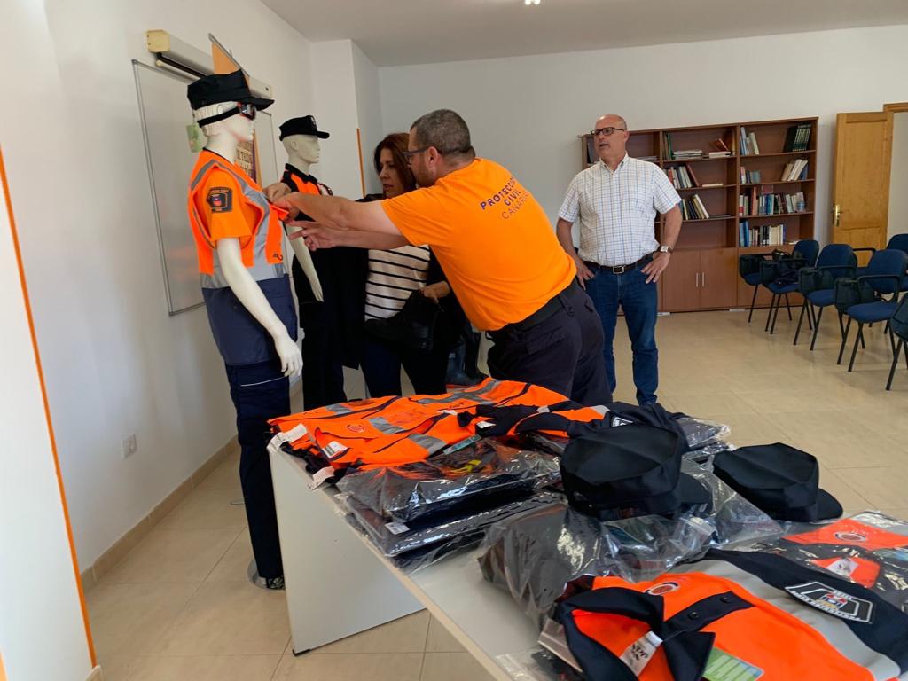 Nuevos uniformes de Protección Civil Telde / CanariasNoticias.es 
