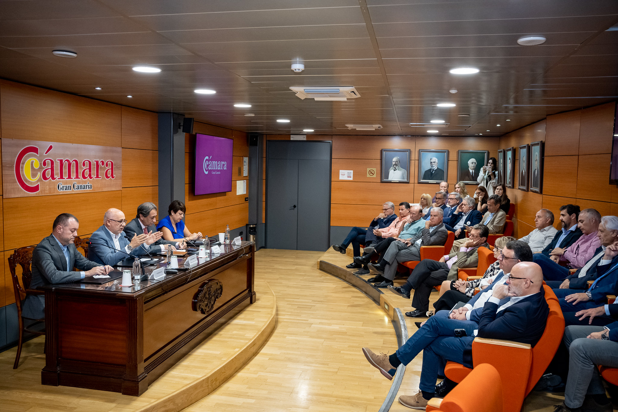 Reunión con la Cámara de Comercio de Gran Canaria / CanariasNoticias.es 