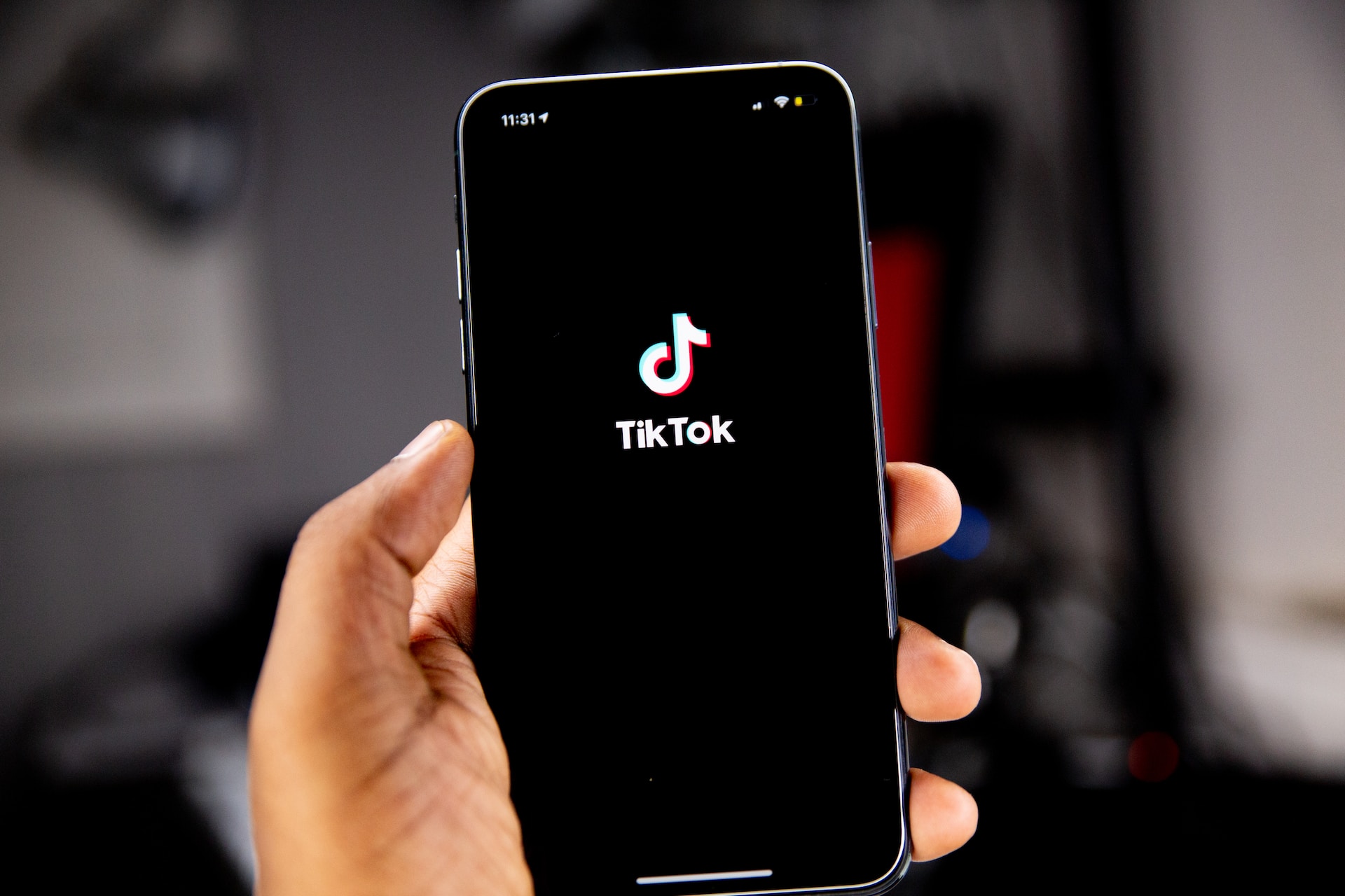 / Solen Feyissa (Unsplash) TikTok