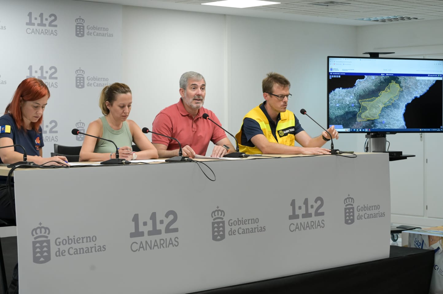 Rueda de prensa incendio forestal en Tenerife / CanariasNoticias.es Rueda de prensa incendio forestal en Tenerife / CanariasNoticias.es