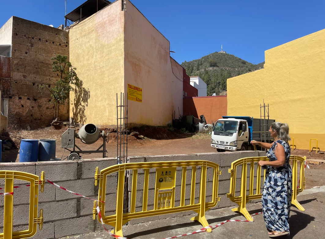 Aparcamiento para el parque móvil del Ayuntamiento de Valsequillo 