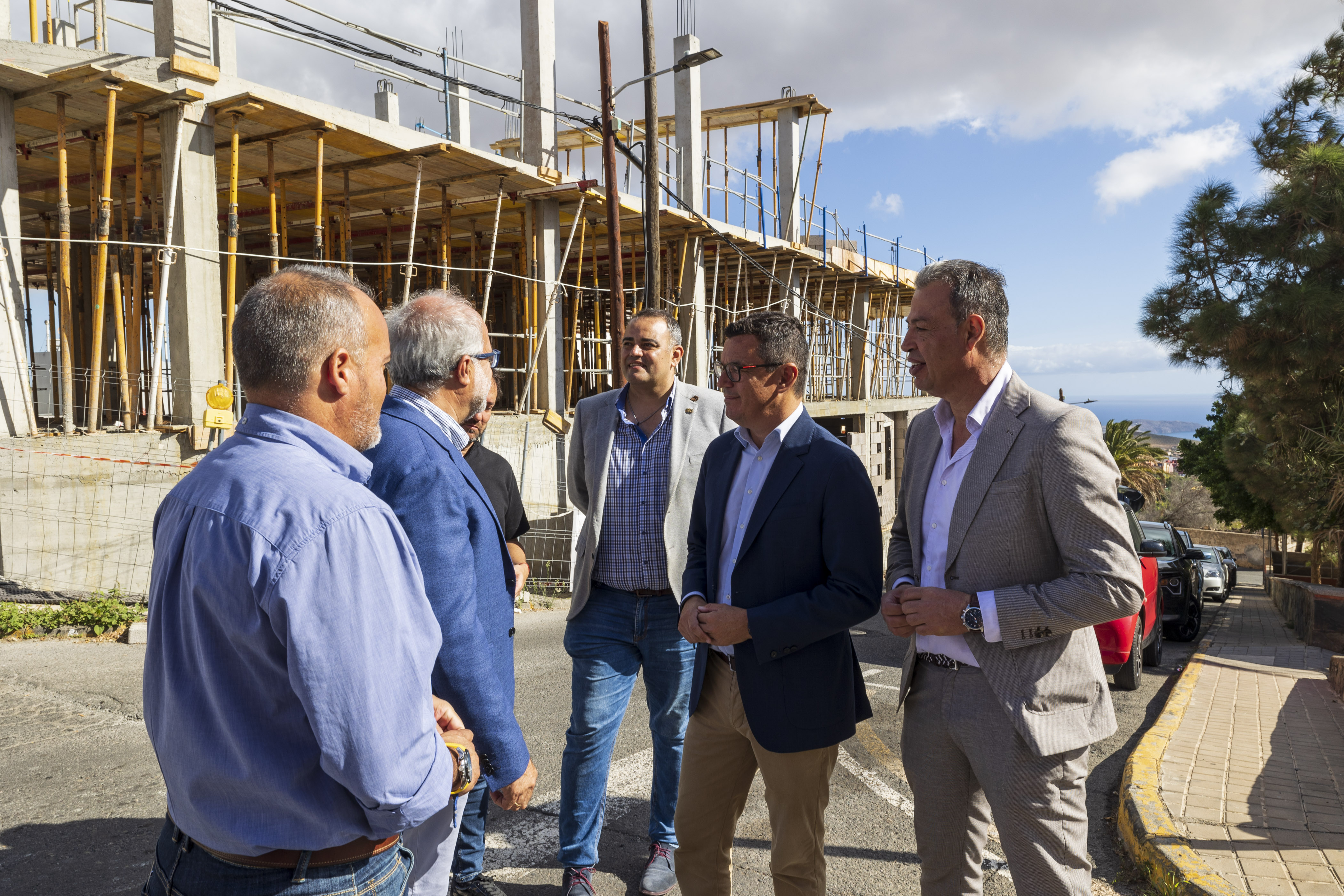 Visita a las obras de viviendas / CanariasNoticias.es 