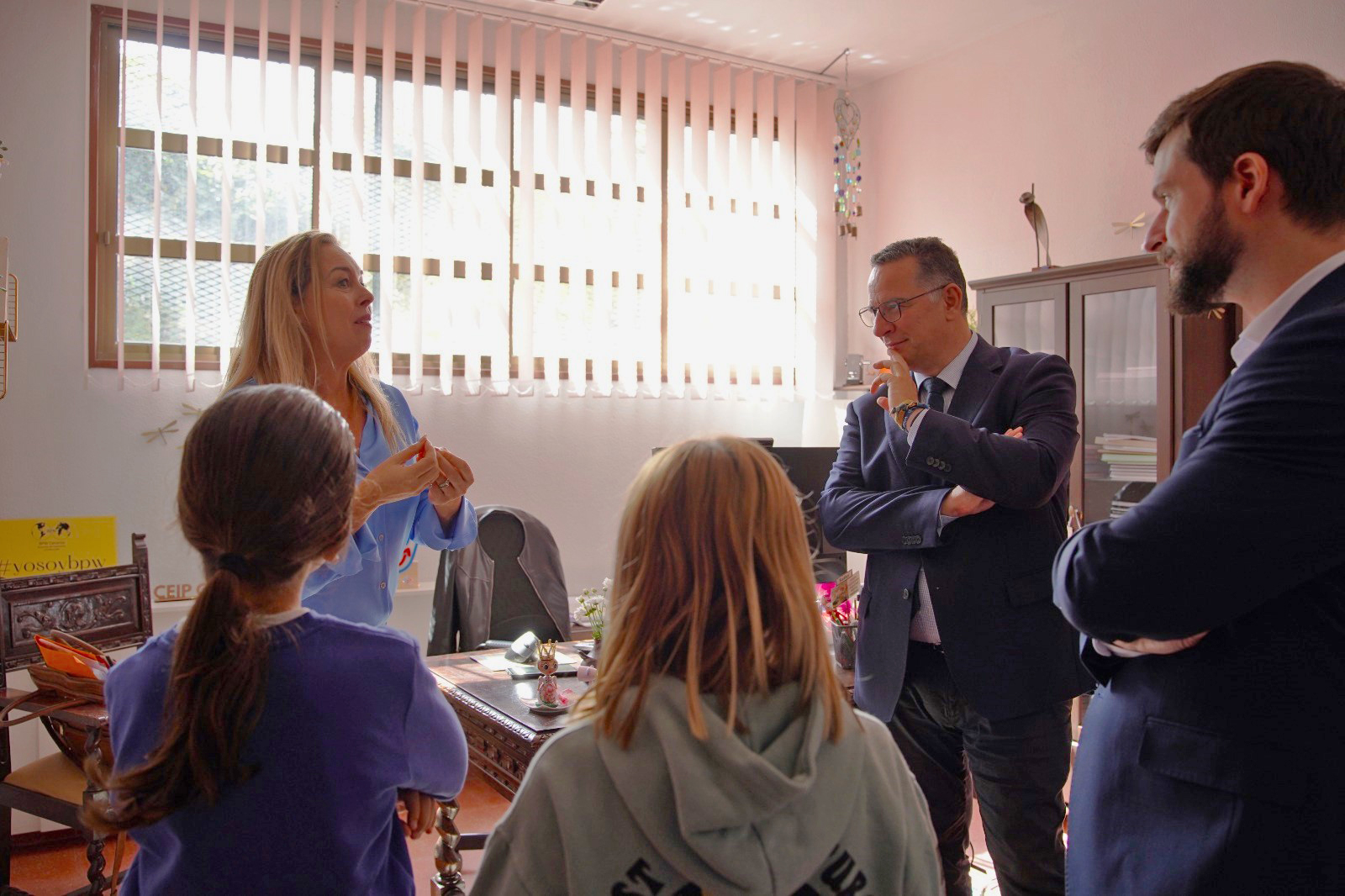 Poli Suárez con docentes / CanariasNoticias.es Poli Suárez con docentes / CanariasNoticias.es