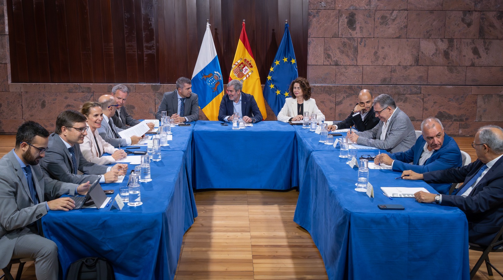 Reunión con grupos parlamentarios / CanariasNoticias.es Reunión con grupos parlamentarios / CanariasNoticias.es