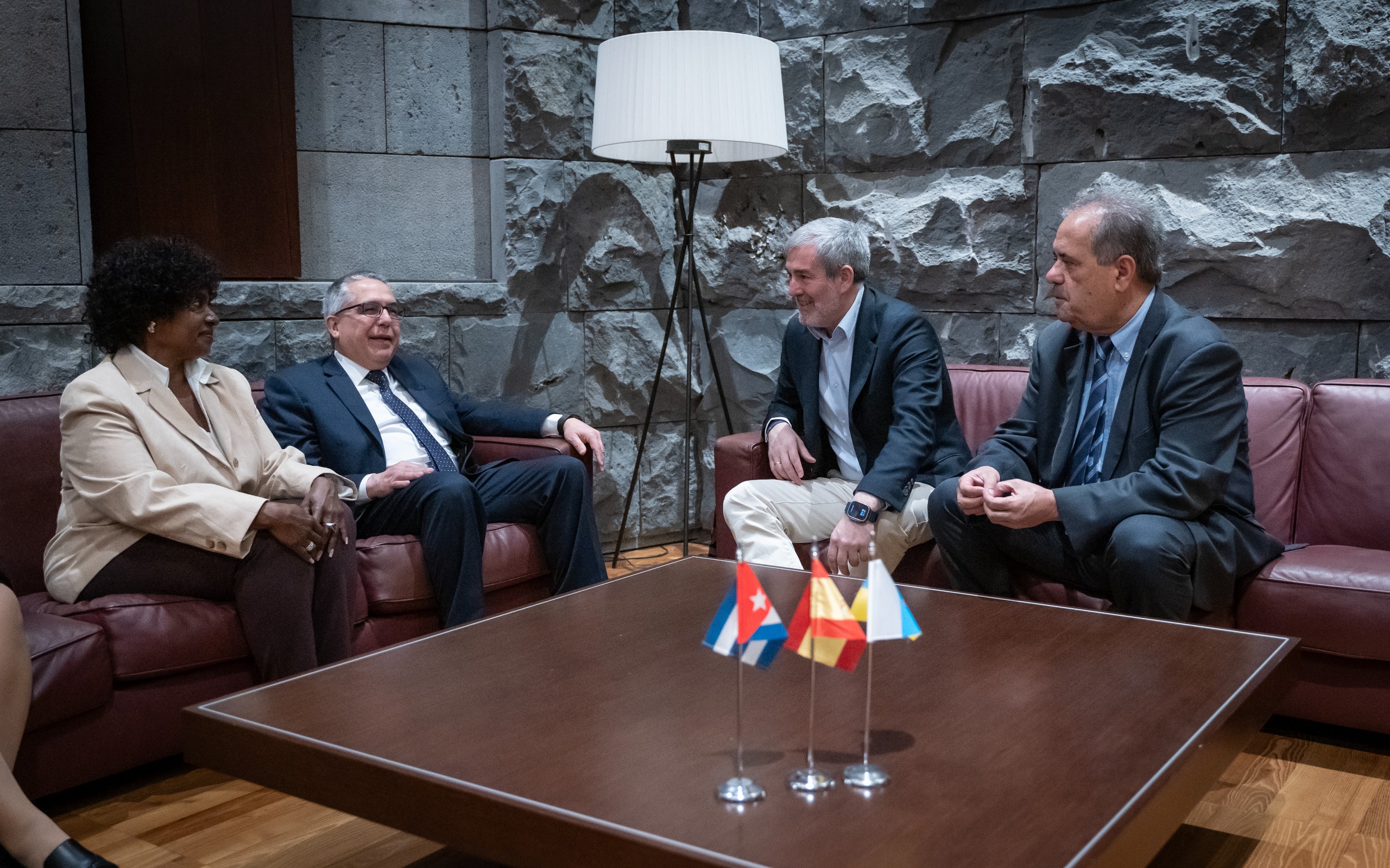 Encuentro con el embajador de Cuba en España / CanariasNoticias.es encuentro con el embajador de Cuba en España / CanariasNoticias.es
