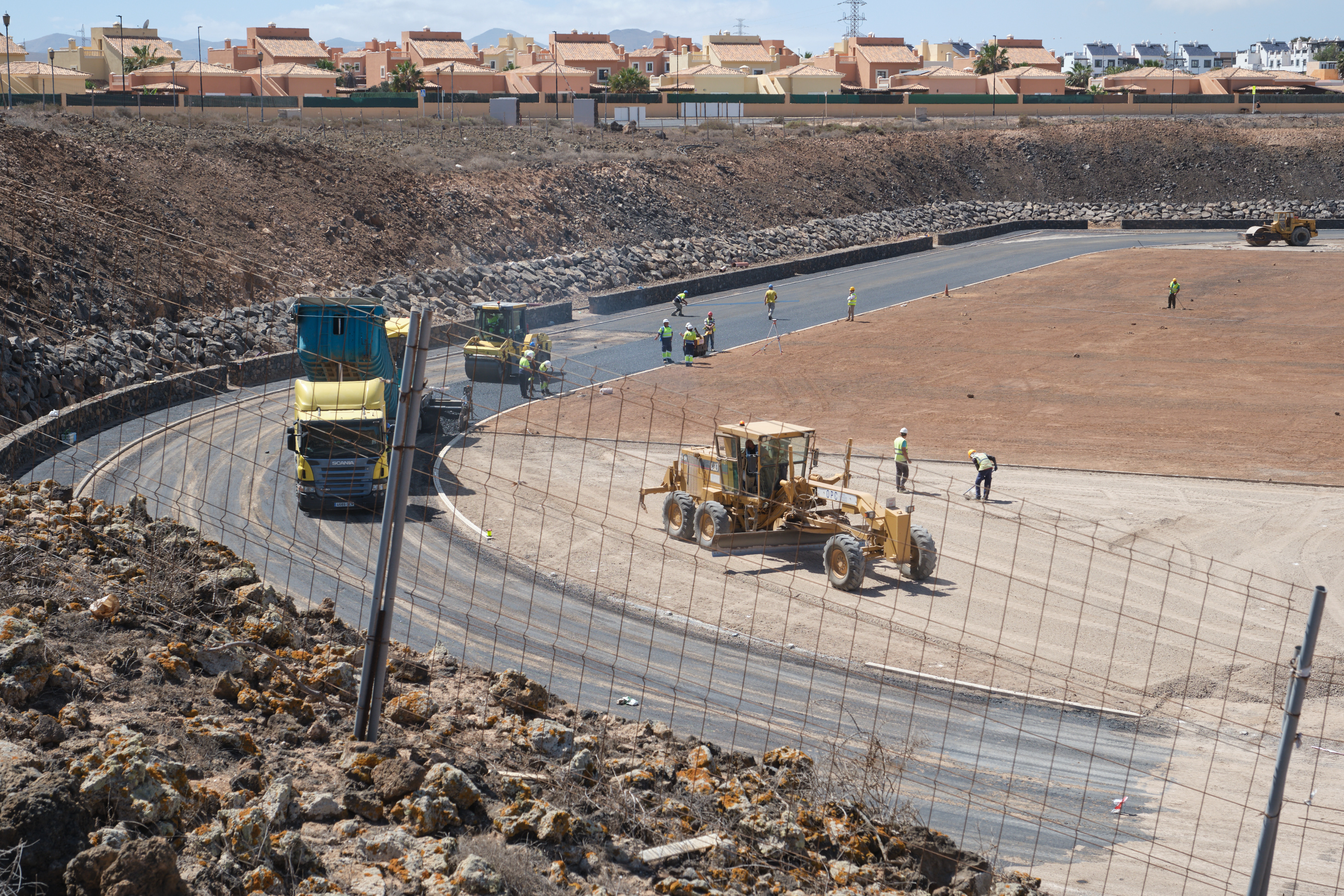 Obras de la pista de atletismo de Corralejo / CanariasNoticias.es 