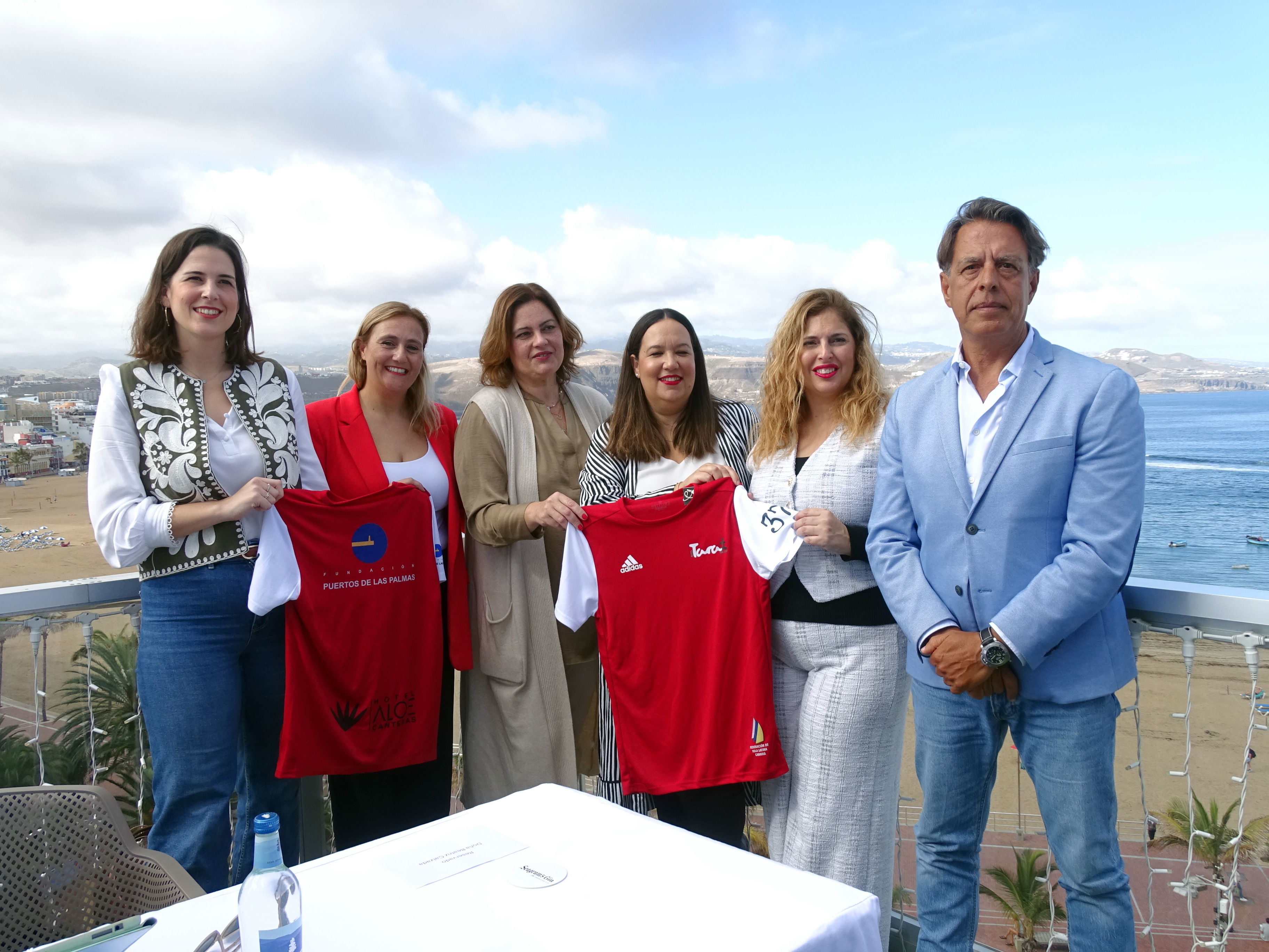 Presentación Bote de Vela Latina femenino / CanariasNoticias.es