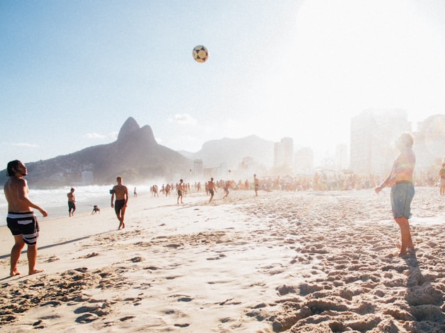 / Shot by Cerqueira (Unsplash) Playa de Brasil