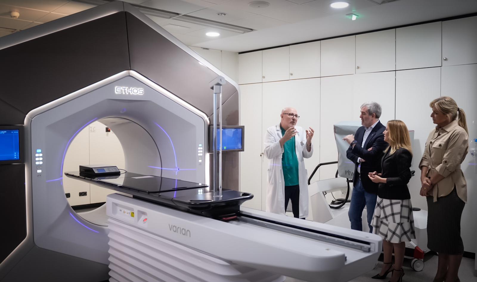 Visita al Servicio de Oncología / CanariasNoticias.es Visita al Servicio de Oncología / CanariasNoticias.es