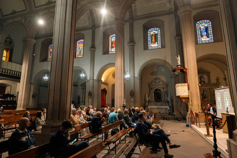 Restauración vidrieras del Santuario de Santiago de los Caballeros