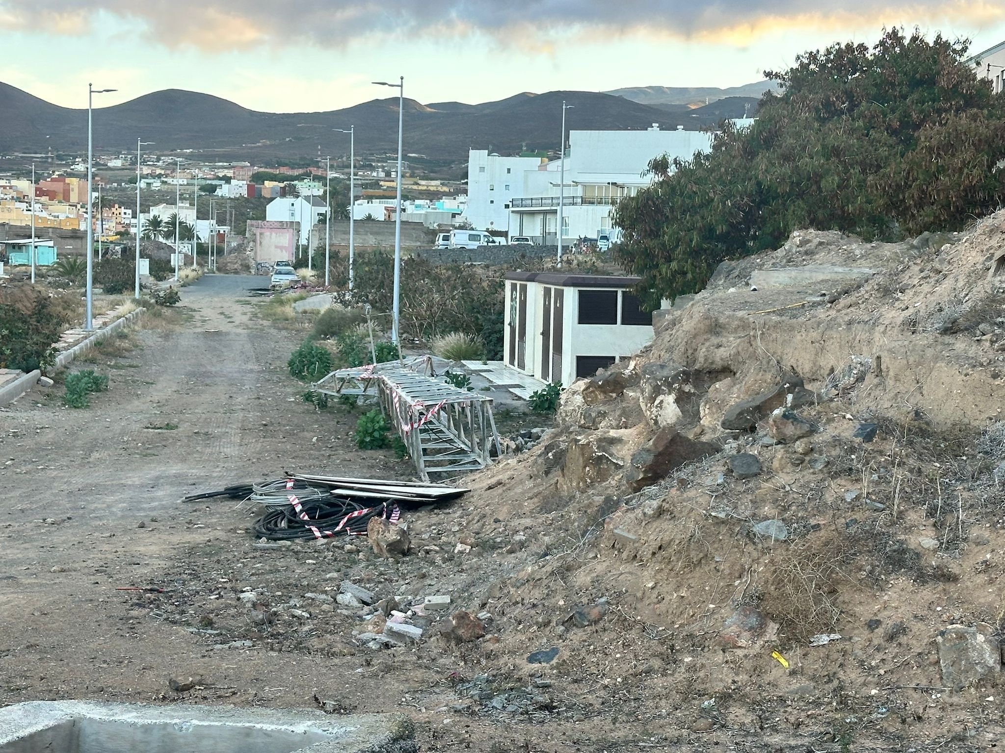 Postes eléctricos en Arauz / CanariasNoticias.es 