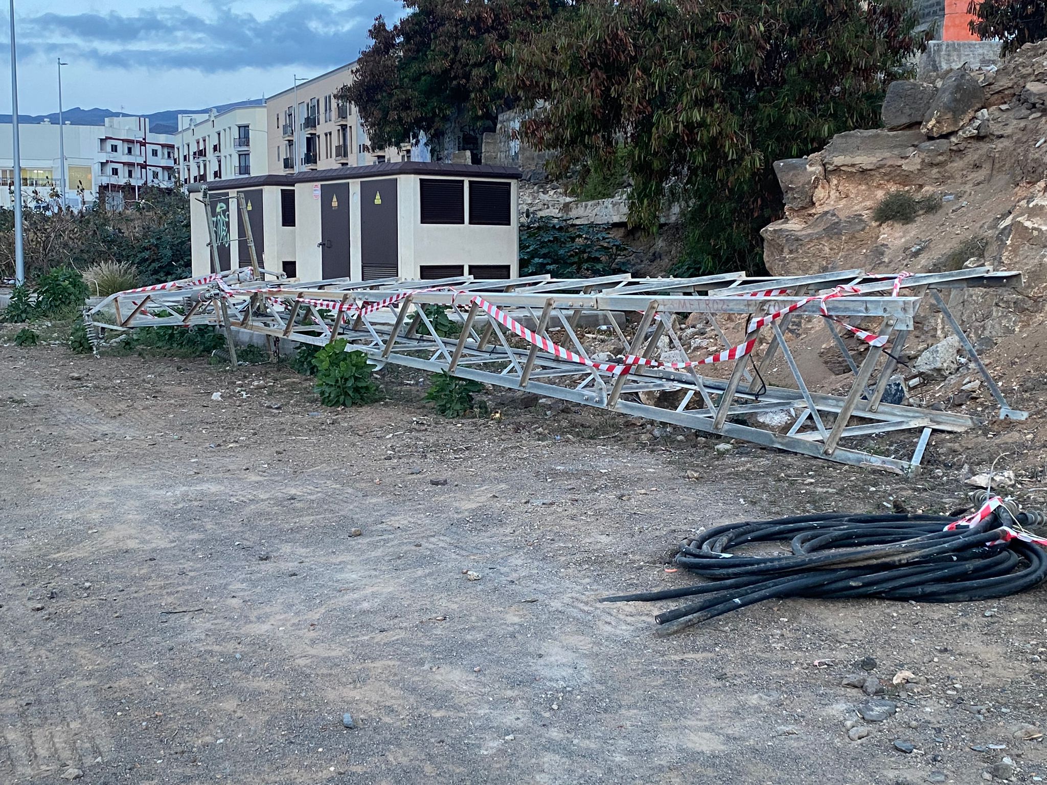 Postes eléctricos en Arauz / CanariasNoticias.es 