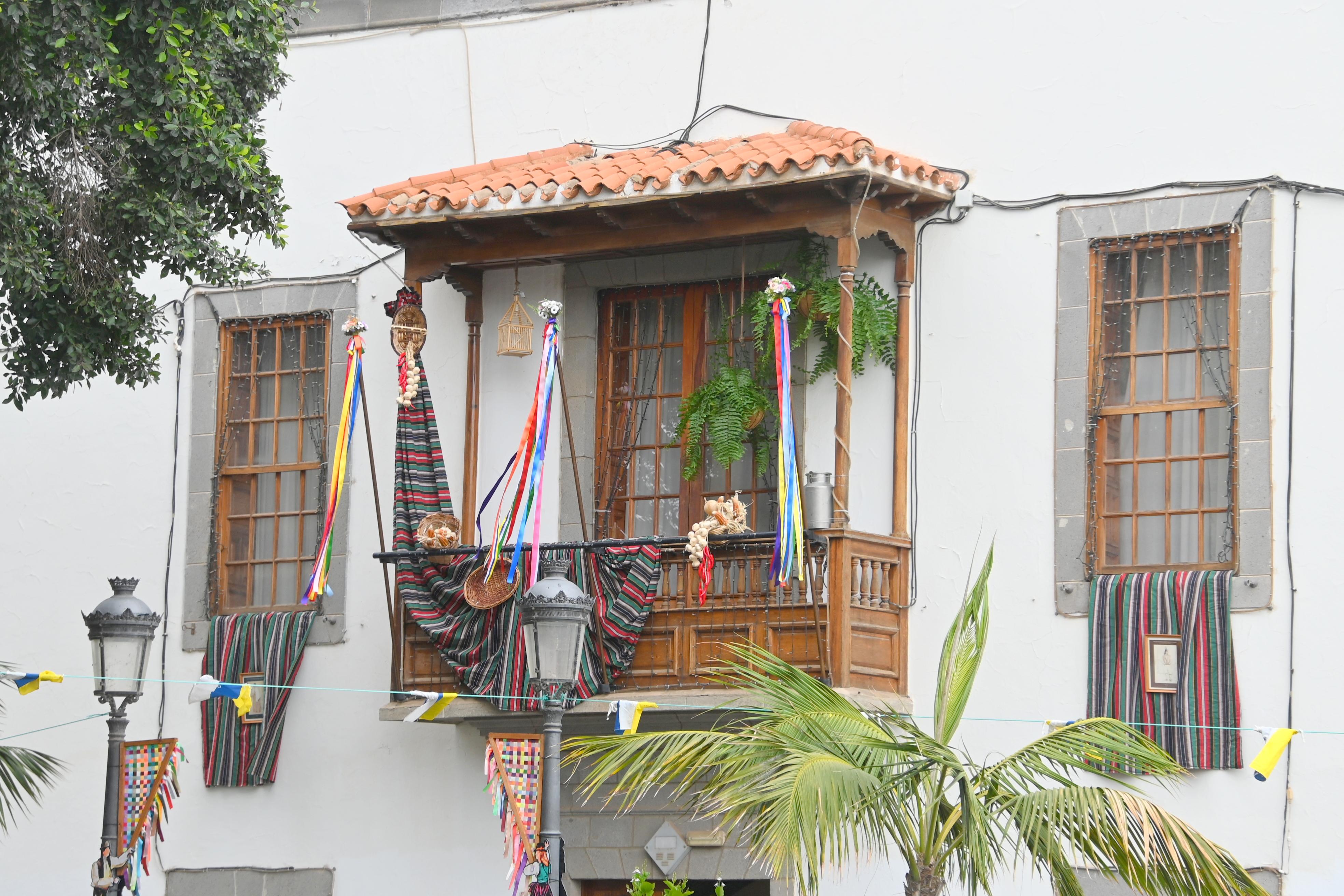 Telde se engalana para celebrar el Día de Canarias