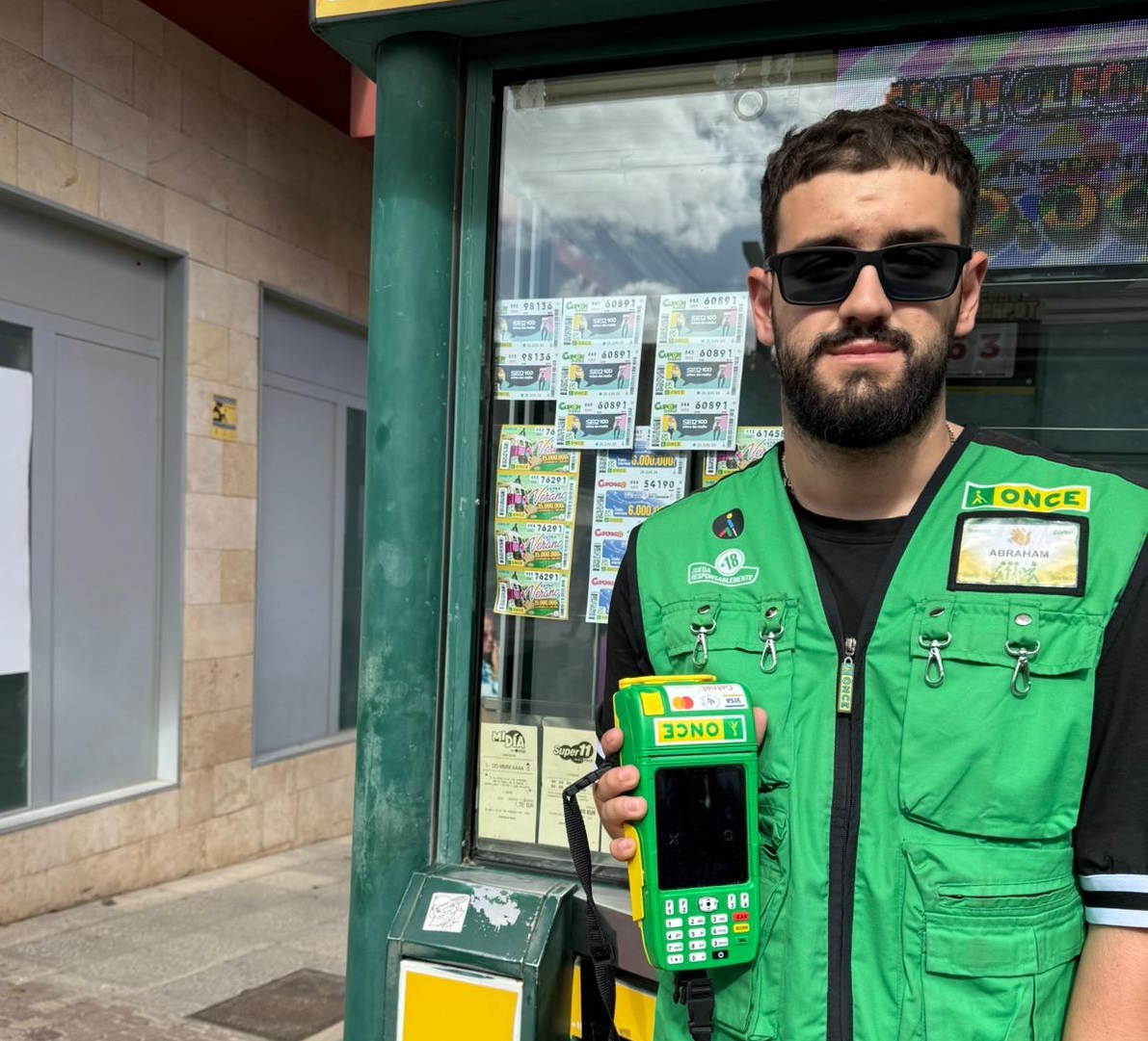 Vendedor de la ONCE / CanariasNoticias.es Vendedor de la ONCE / CanariasNoticias.es