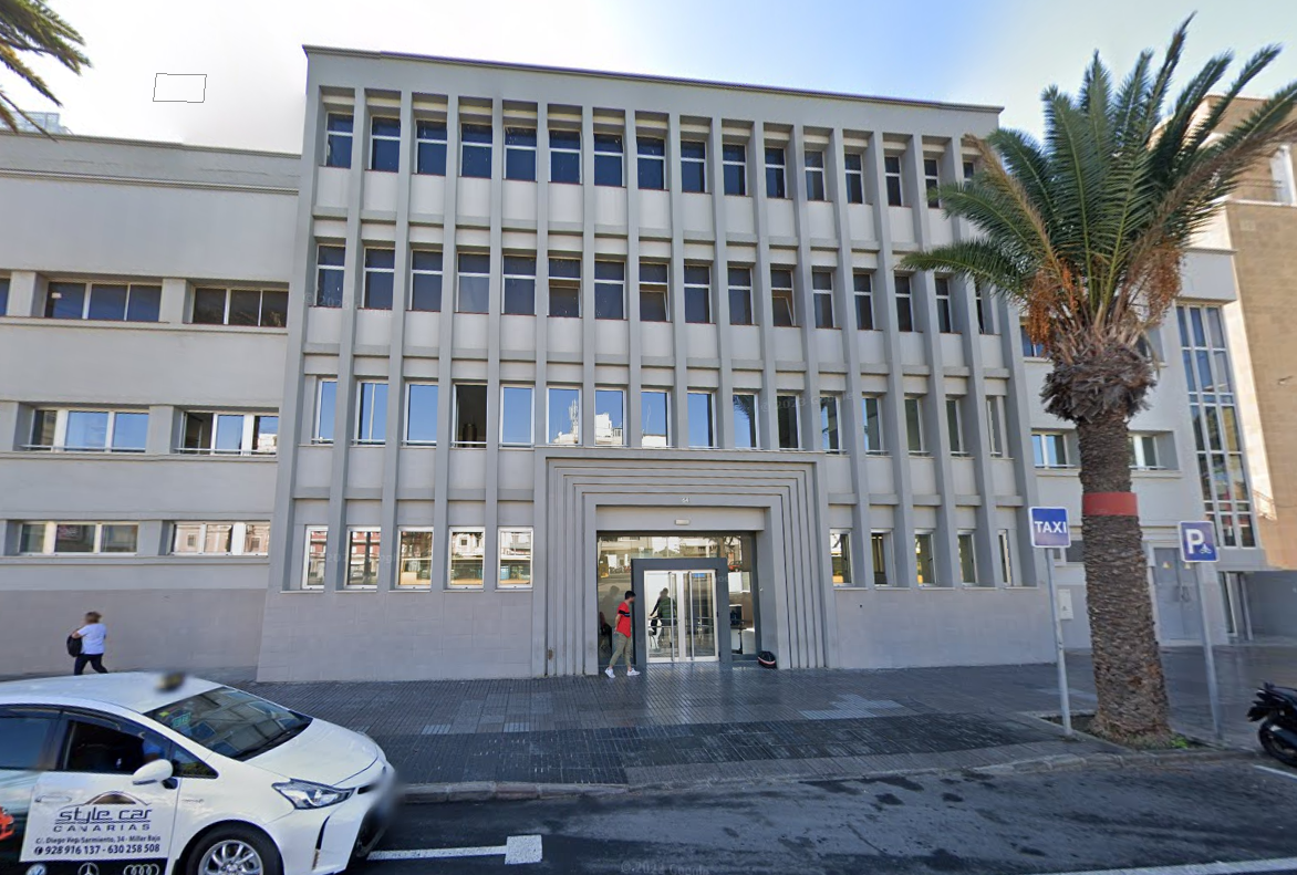 Centro de Atención a Personas Sin Hogar Fábrica de Hielo Centro de Atención a Personas Sin Hogar Fábrica de Hielo