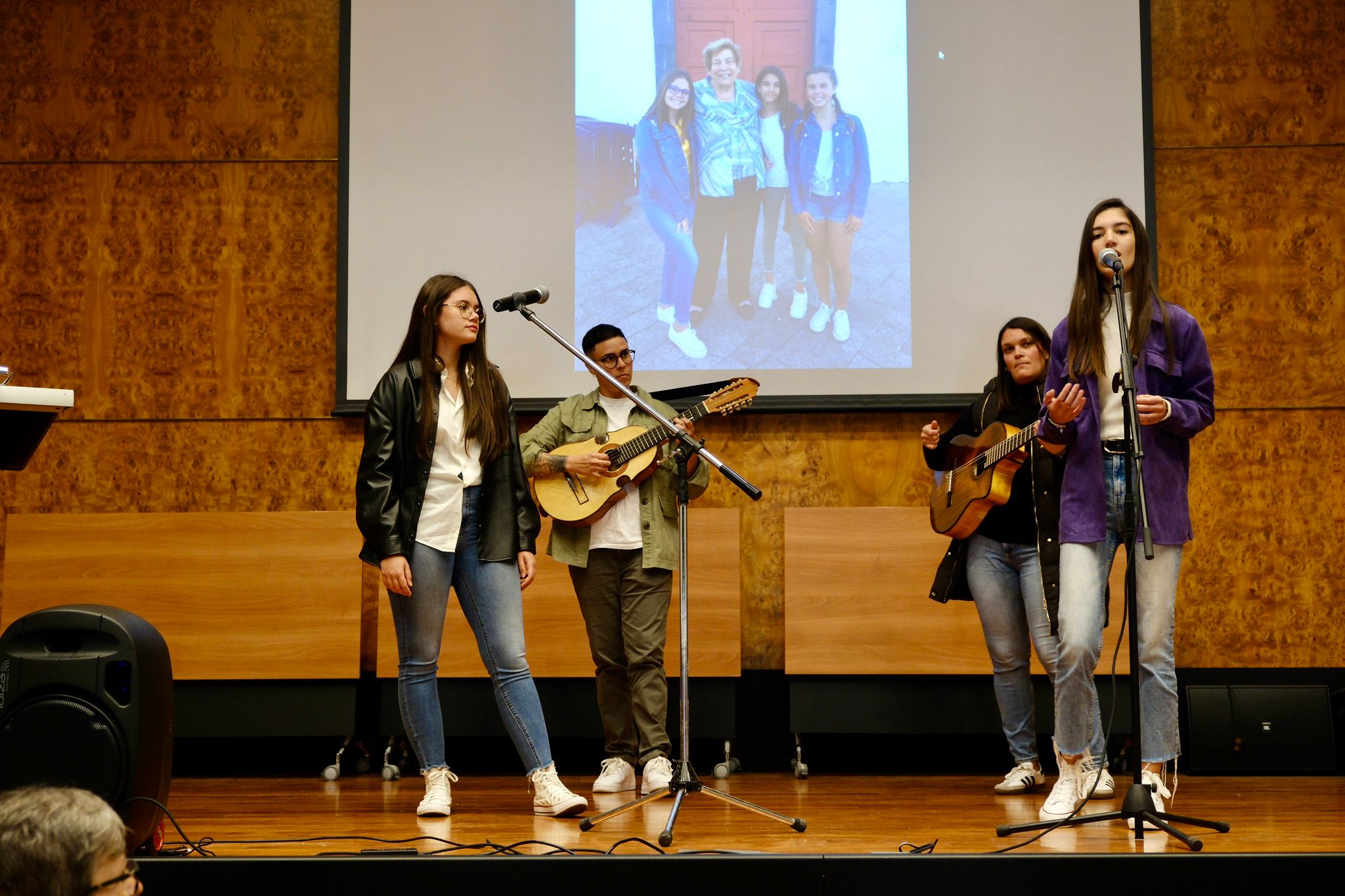 Escuela Verseadora "Nieves Clemente"