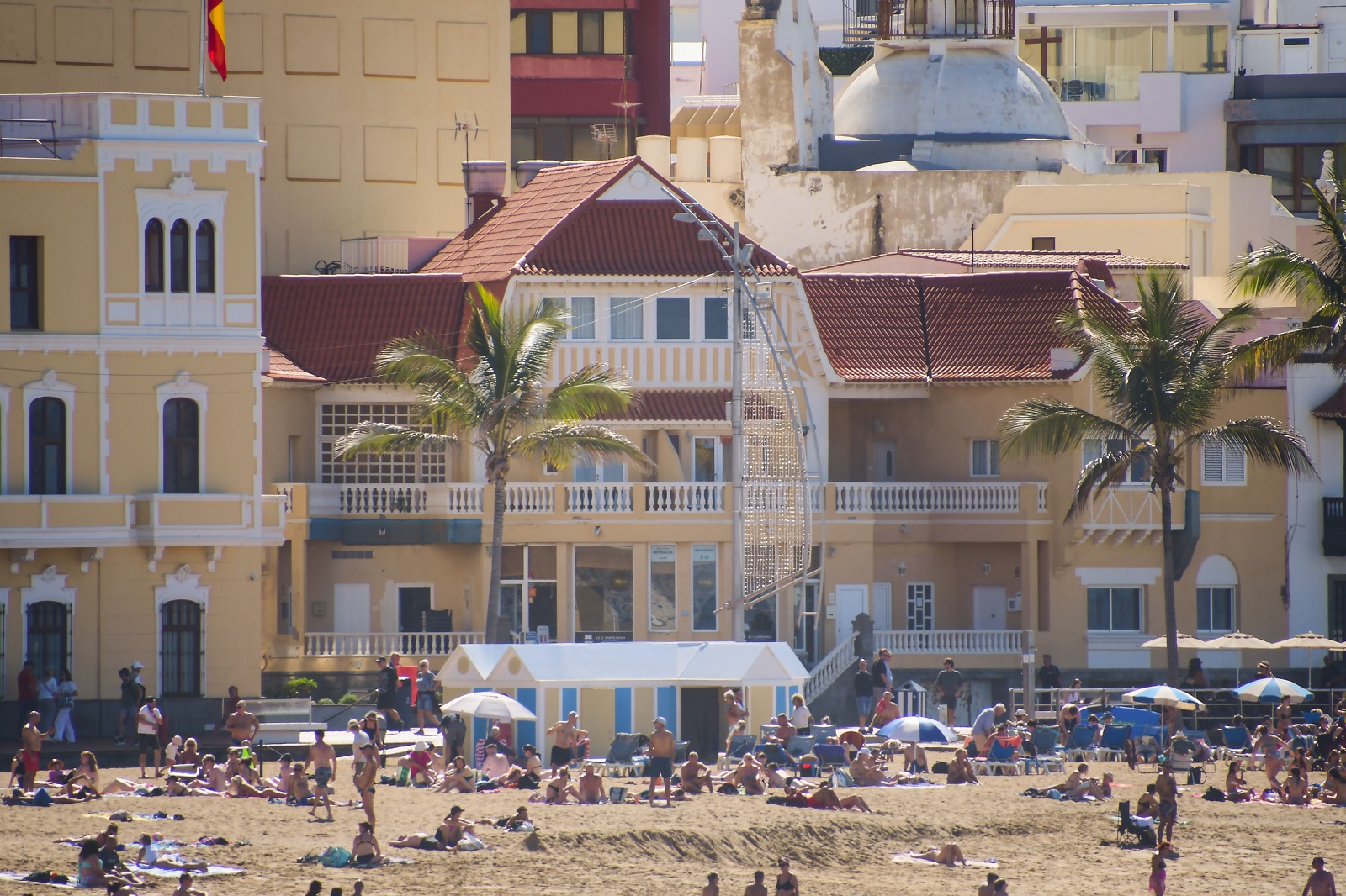Frente Ecléctico de la Playa de Las Canteras