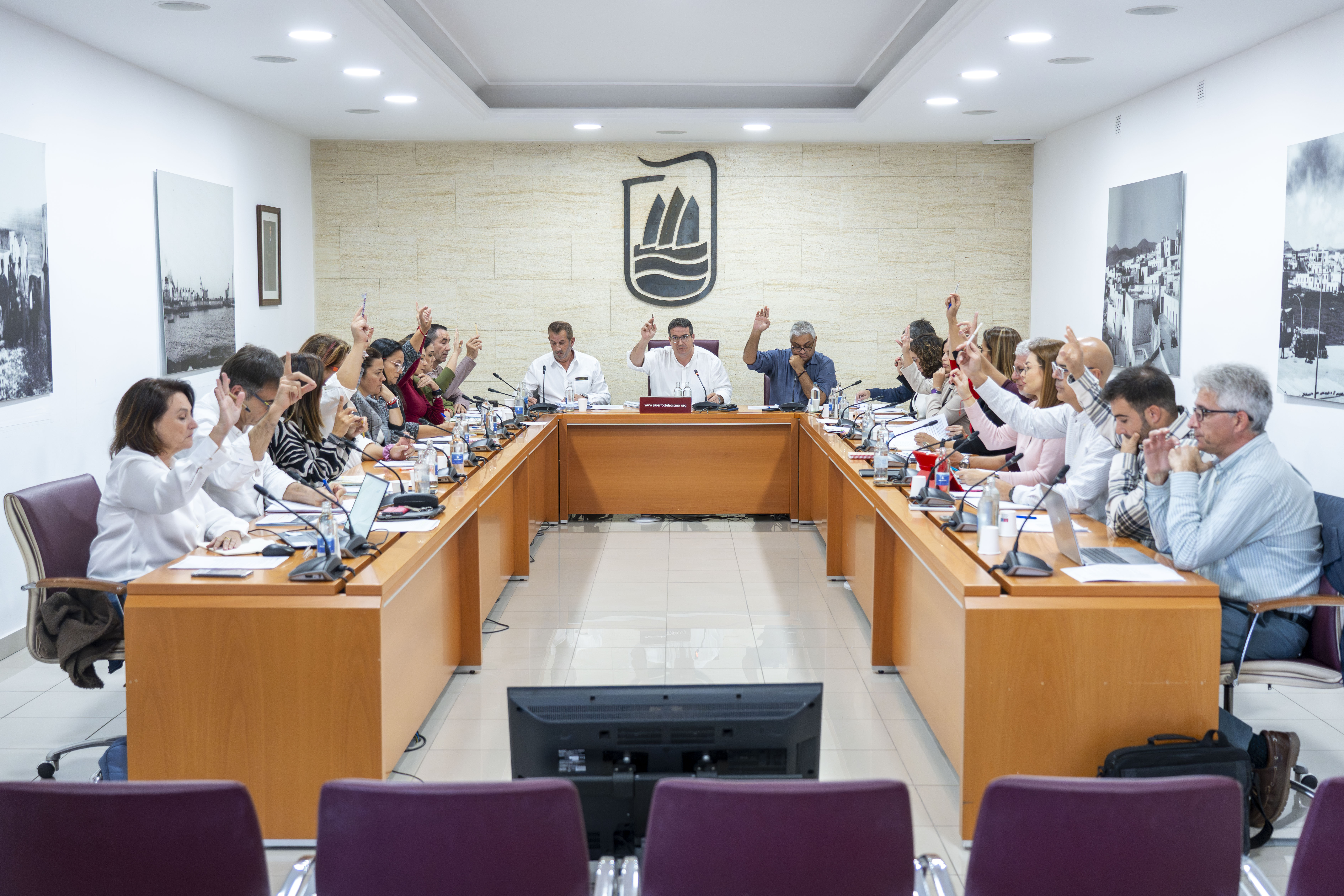 Pleno del Ayuntamiento de Puerto del Rosario / CanariasNoticias Pleno del Ayuntamiento de Puerto del Rosario / CanariasNoticias