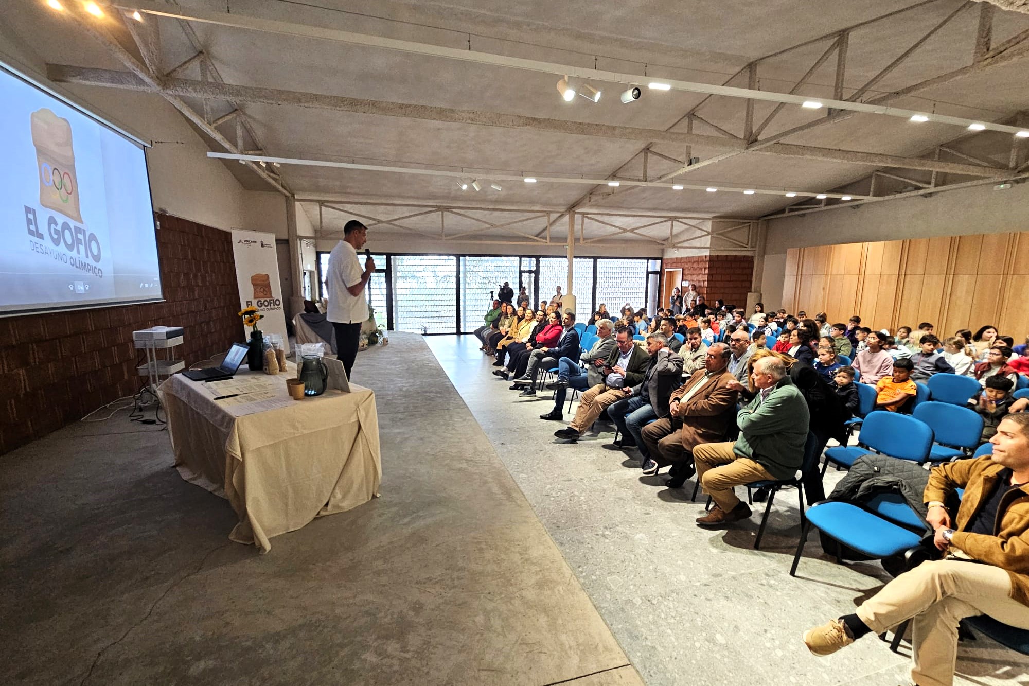 Iniciativa ‘El gofio, desayuno olímpico’