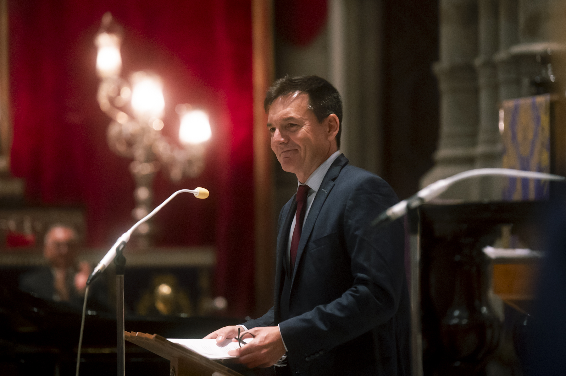 Roberto González