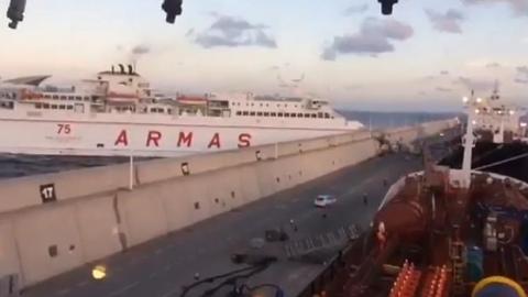 Barco accidentado de Naviera Armas