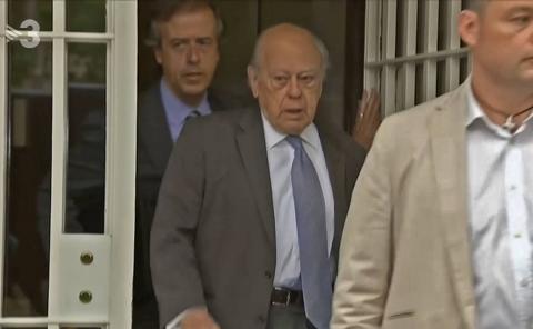 Jordi Pujol en el registro de su vivienda