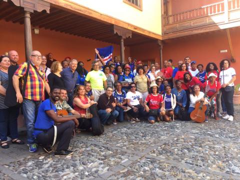 Grupo de senderistas de Cabo Verde en Telde