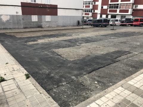 Parcheo de asfaltado en el barrio de Las Torres en Las Palmas de Gran Canaria