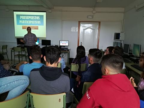 Reunión de jóvenes de Santa Brígida