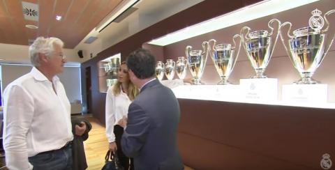 Richard Gere con los trofeos del Real Madrid