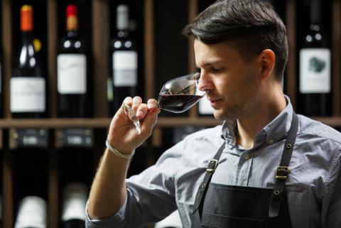 Cata de vino con el sentido del olfato