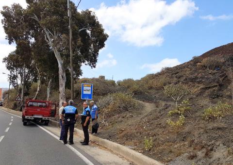 Policía Local de Telde con los infractores