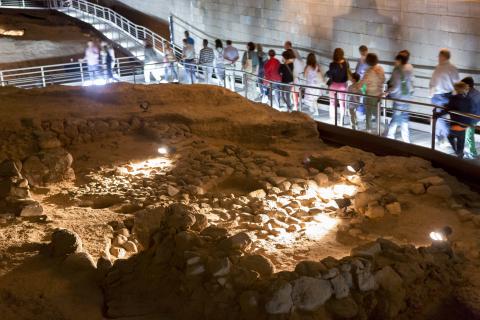 Visita nocturna a la Cueva Pintada