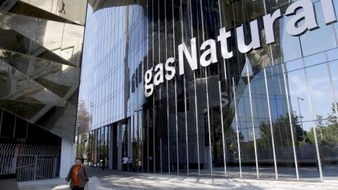 Fachada del edificio de Gas Natural Fenosa