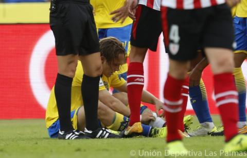 Alen Halilovic en el suelo lesionado