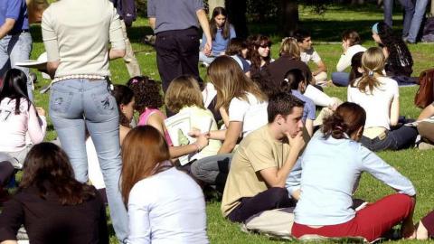 Jóvenes Jóvenes