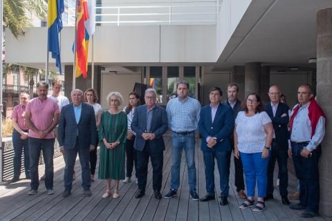 Minuto de silencio en el Cabildo de Gran Canaria