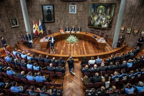 Acto solemne de celebración del Día de la Policía Canaria acto solemne de celebración del Día de la Policía Canaria