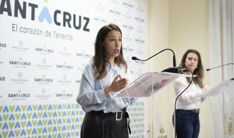 Patricia Hernández y Elena Mateo en Santa Cruz de Tenerife