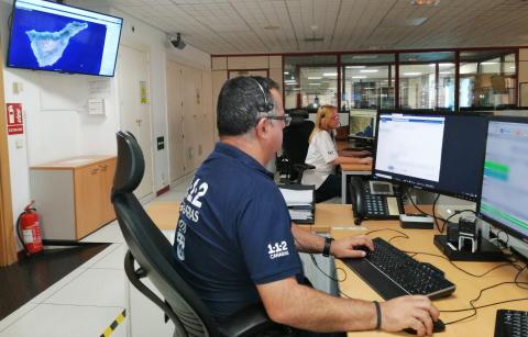 Sala de Operaciones 112-Canarias Sala de Operaciones 112-Canarias
