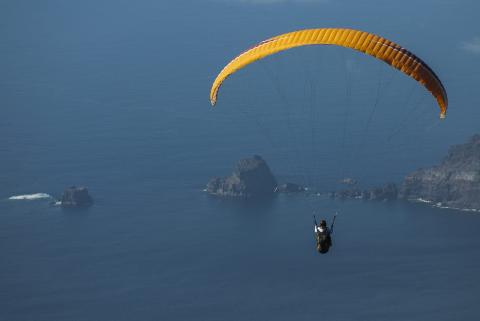 Parapente. Cabildo de El Hierro. El Hierro