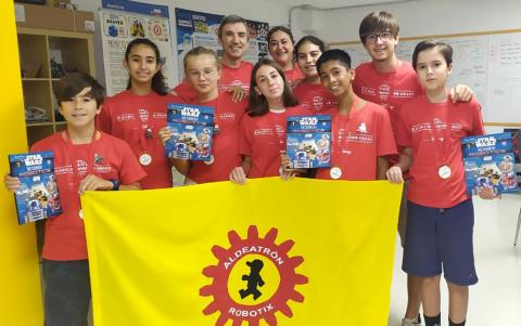 Equipo de Tenerife Aldeatrón Robotix. Campeón del Mundo de la First Lego League Equipo de Tenerife Aldeatrón Robotix. Campeón del Mundo de la First Lego League